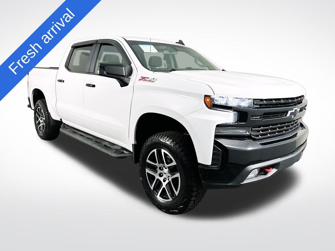 Summit White 2019 Chevrolet Silverado 1500 LT Trail Boss Crew Cab 4WD Pickup Truck Four-Wheel Drive 8-Speed Automatic
