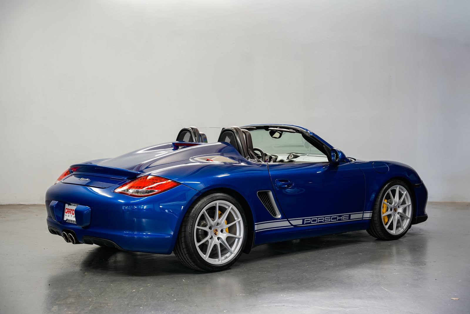 2011 Porsche Boxster Spyder — photo 3