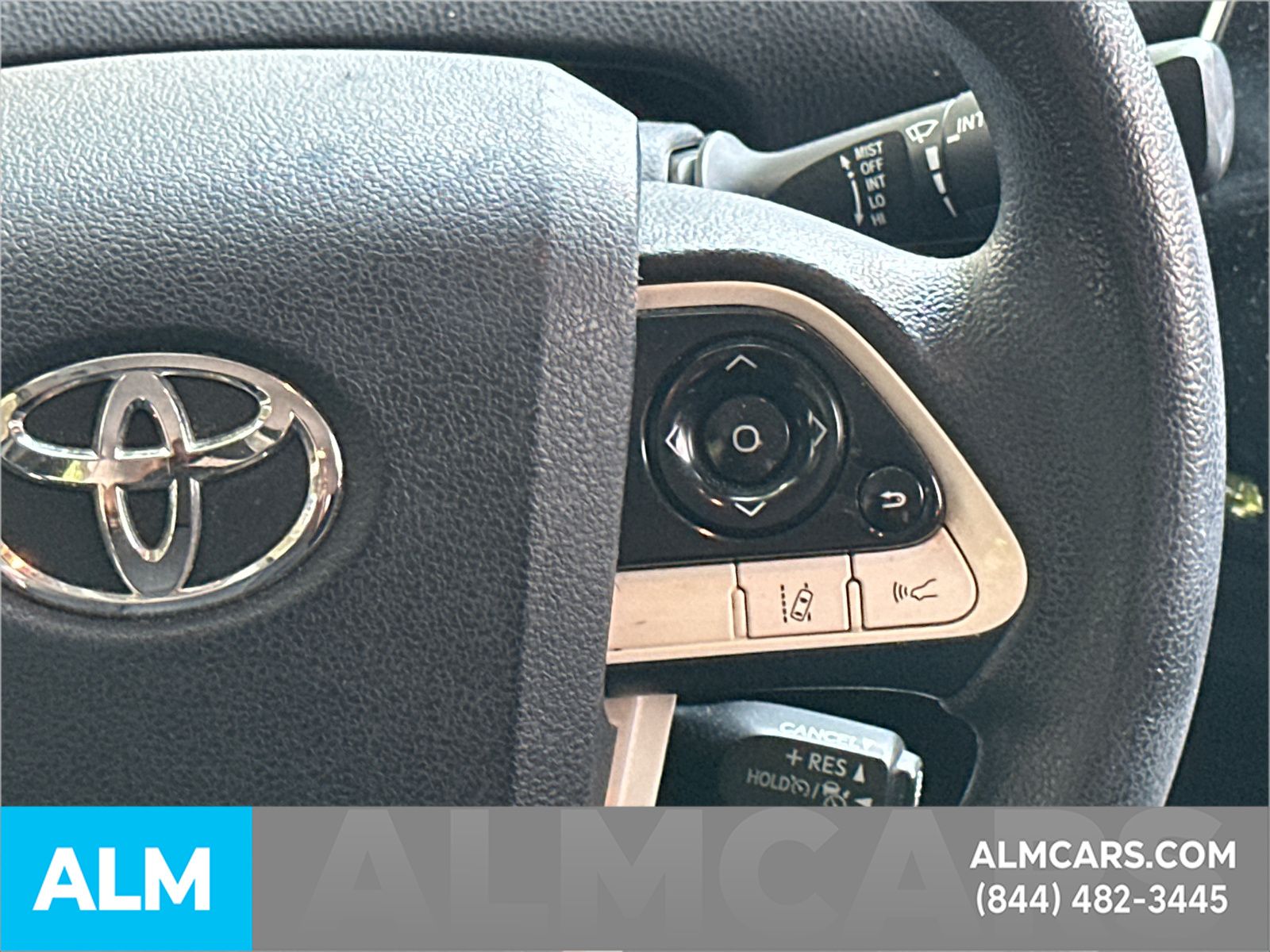 Used 2018 Gray Toyota Two image 29