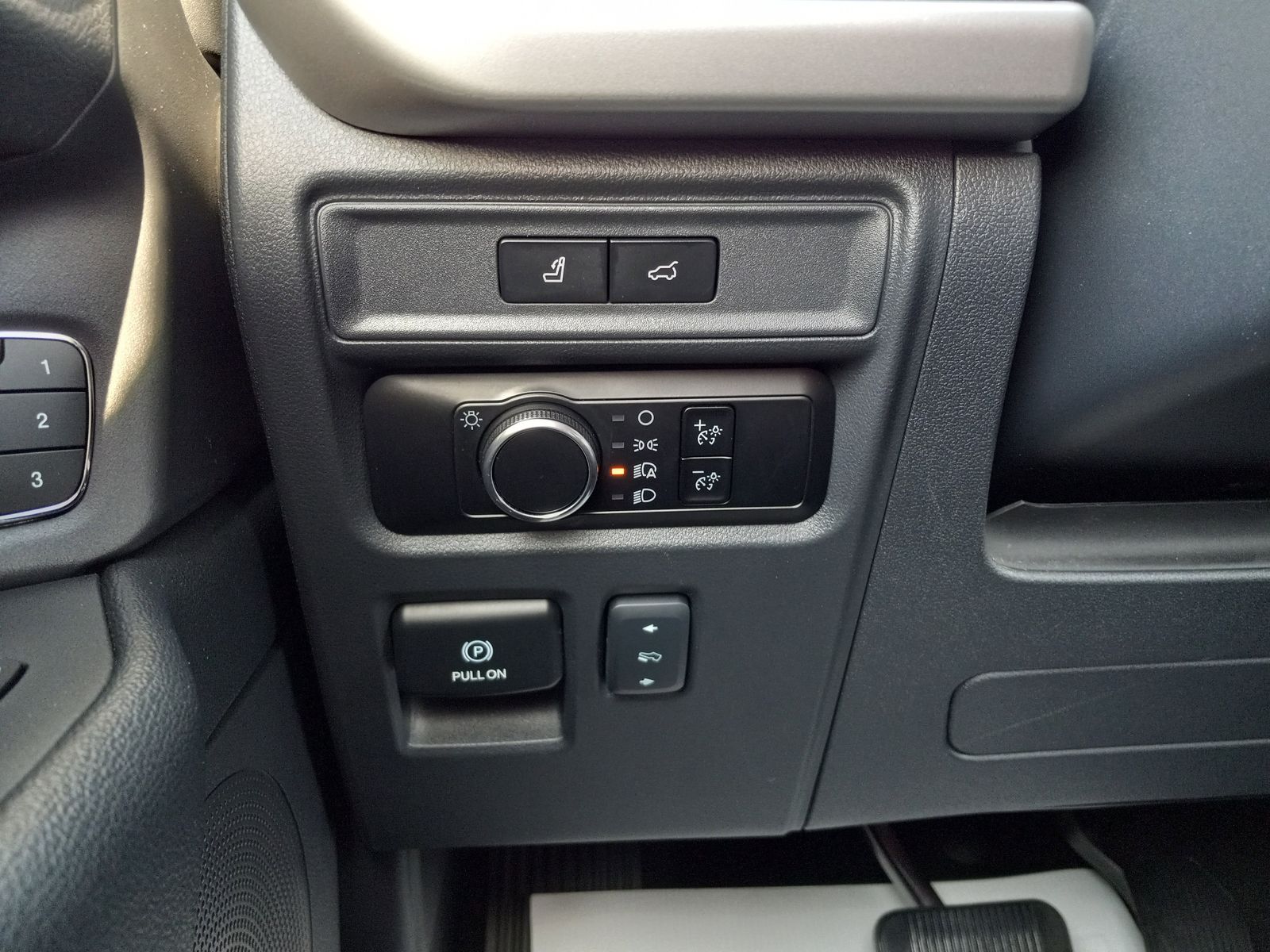 2024 Ford Expedition image 28