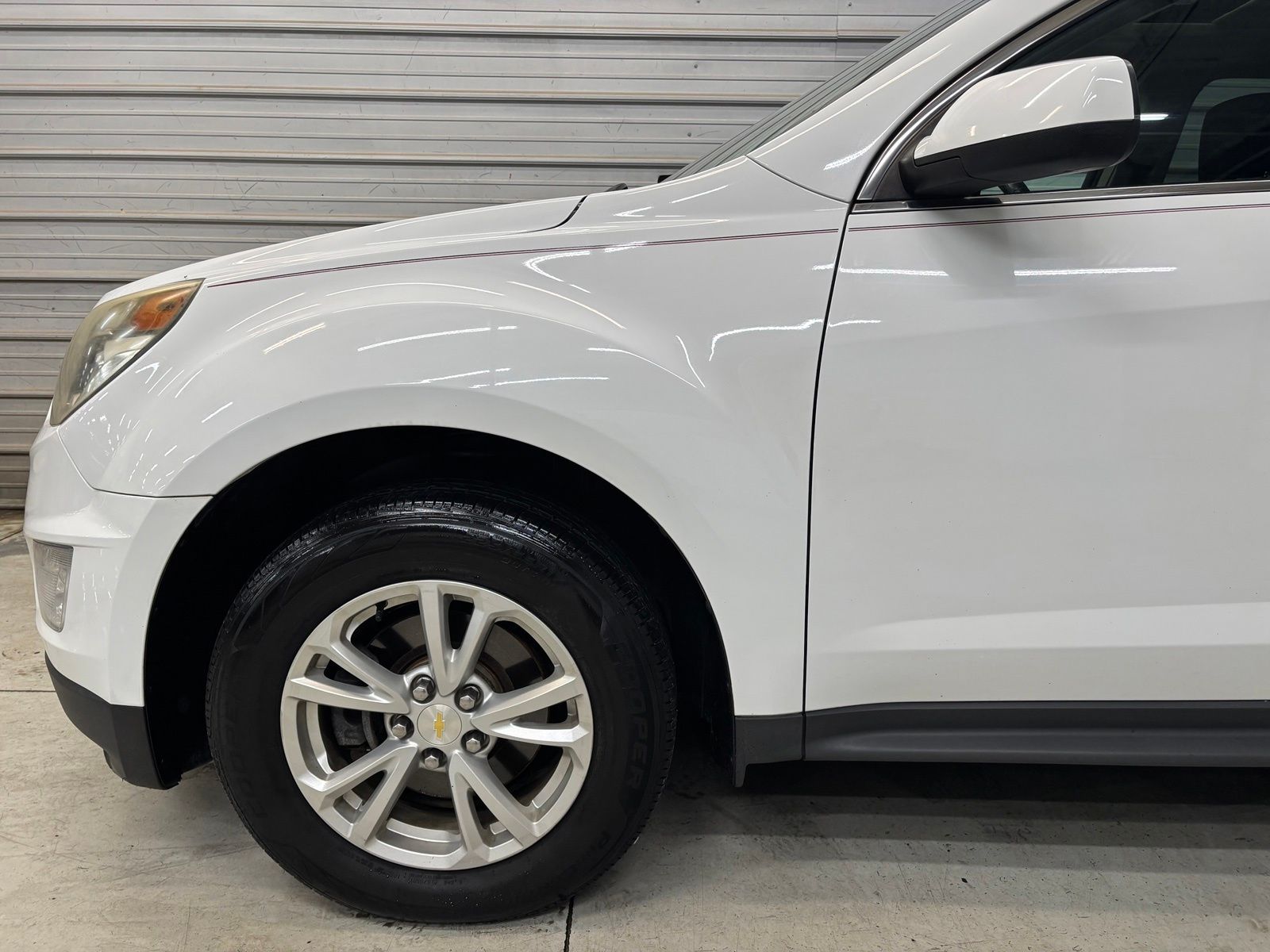 Photo 4 of 2017 Chevrolet Equinox LT