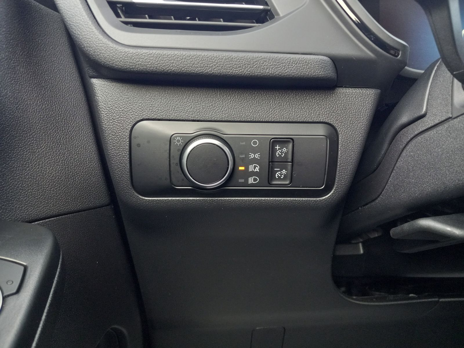 2025 Ford Escape image 24