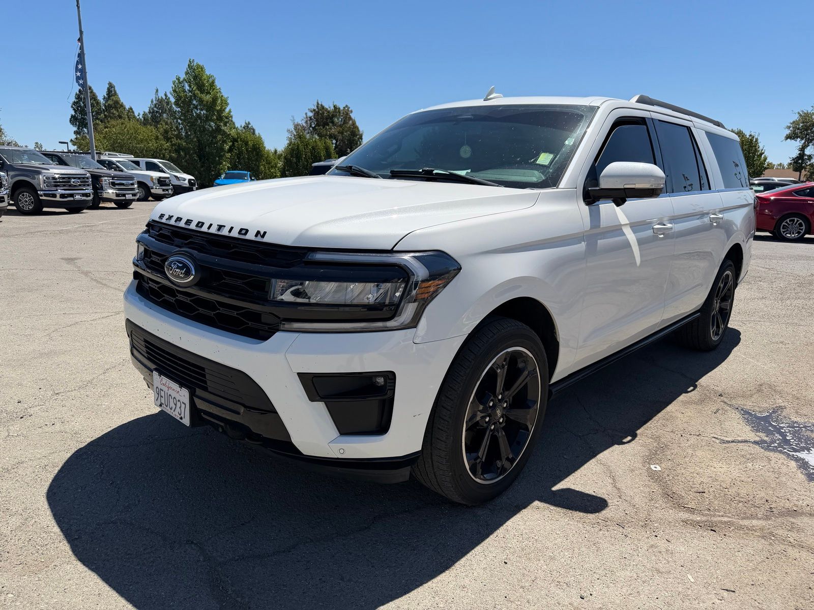 White Metallic 2022 Ford Expedition SUV / Crossover Four-Wheel Drive Automatic