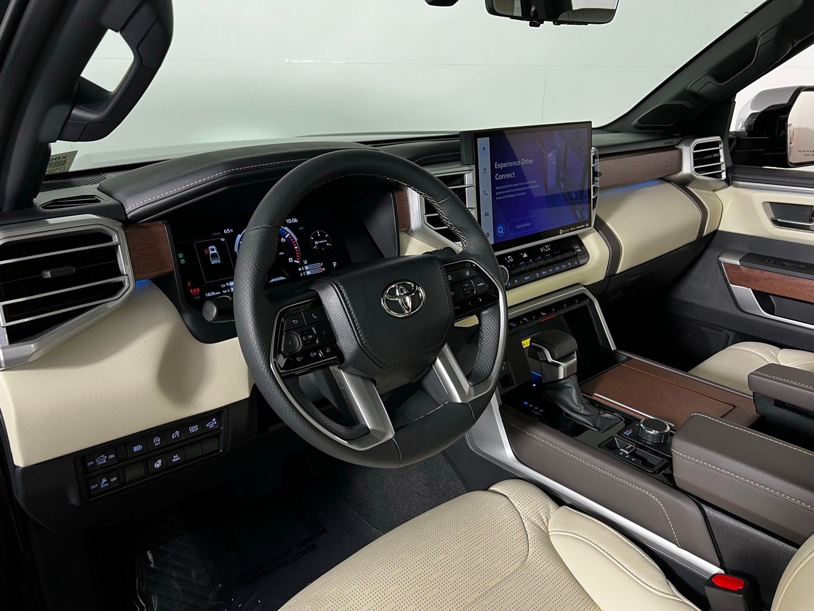 Thumbnail: 2023 Toyota Tundra - 11