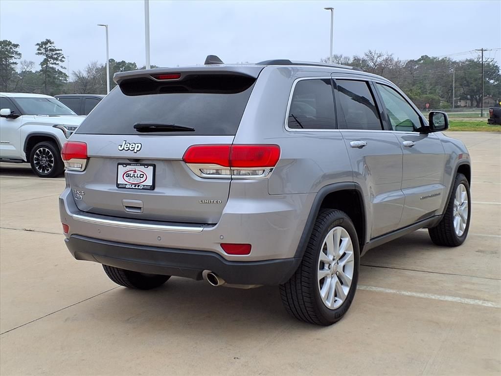 2017 Jeep Grand Cherokee Limited Silver at Shottenkirk Kia Fort Bend