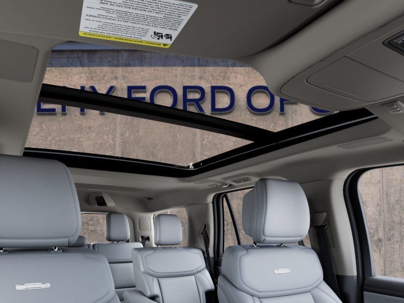 New 2027 Star White Metallic Tri-Coat Ford Platinum image 22
