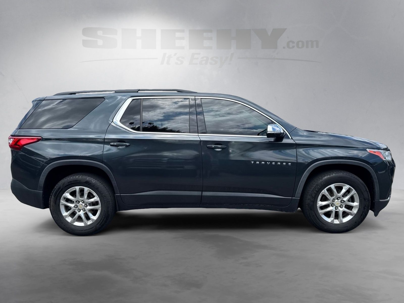 Used 2019 Graphite Metallic Chevrolet LT image 10