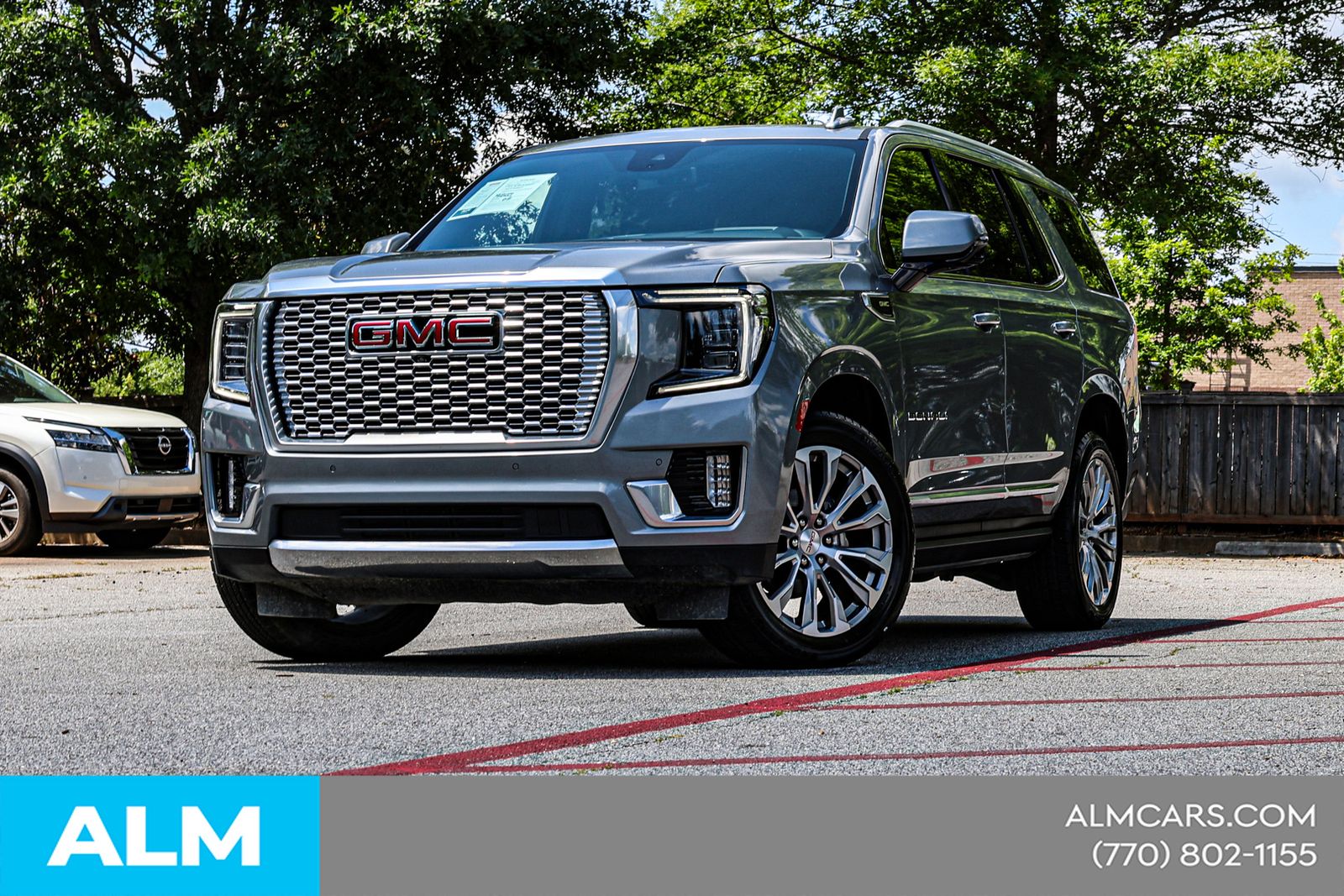 Used 2023 Silver GMC Denali image 3