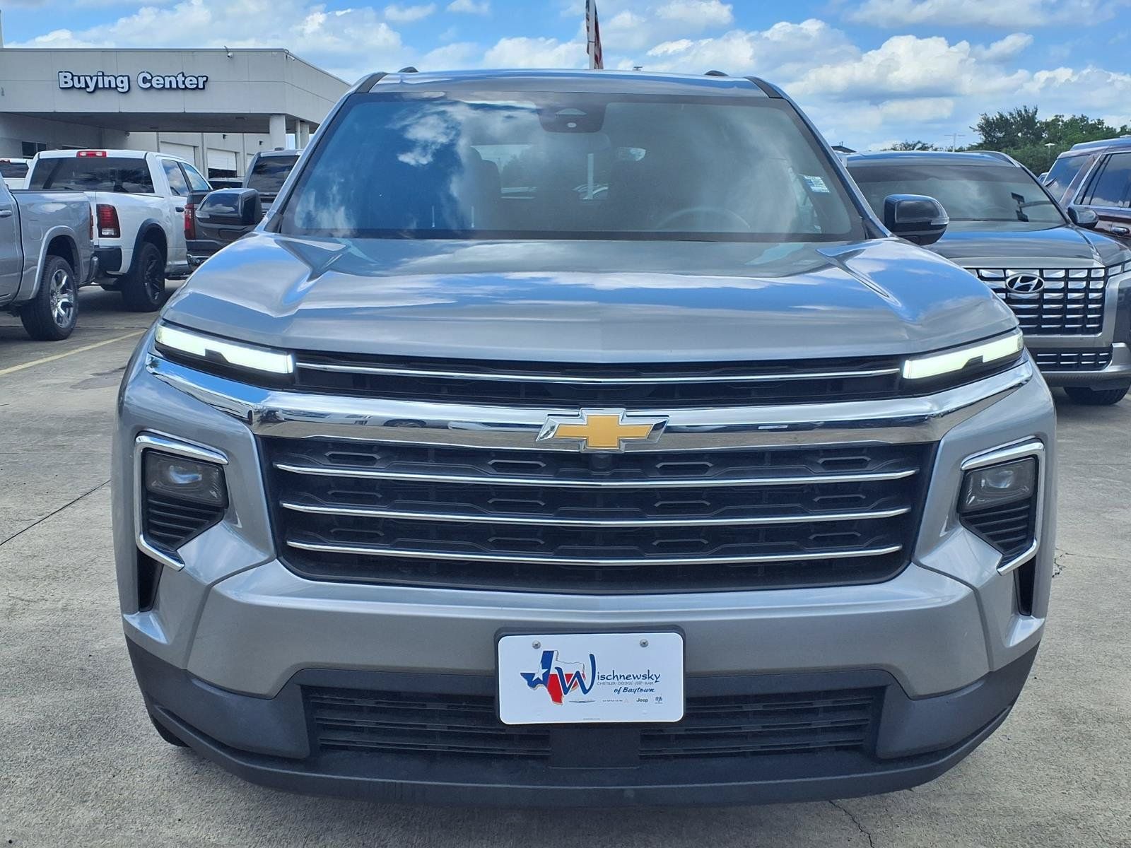 2025 Chevrolet Traverse LT - 1