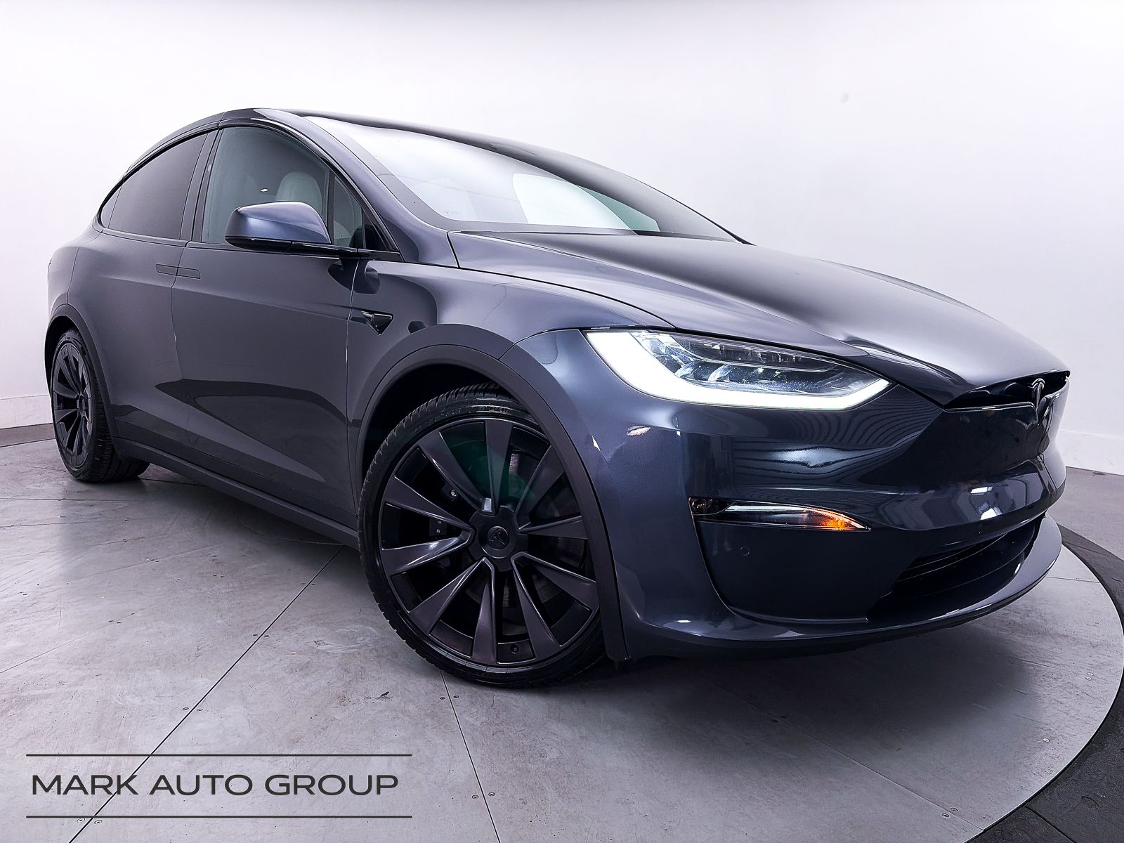 2022 Tesla Model X Plaid