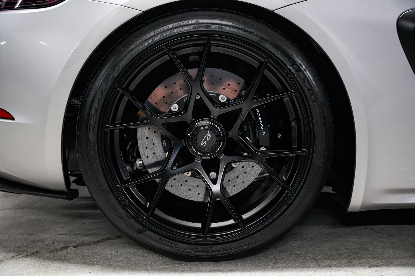 2025 Porsche 718 Spyder RS — photo 43