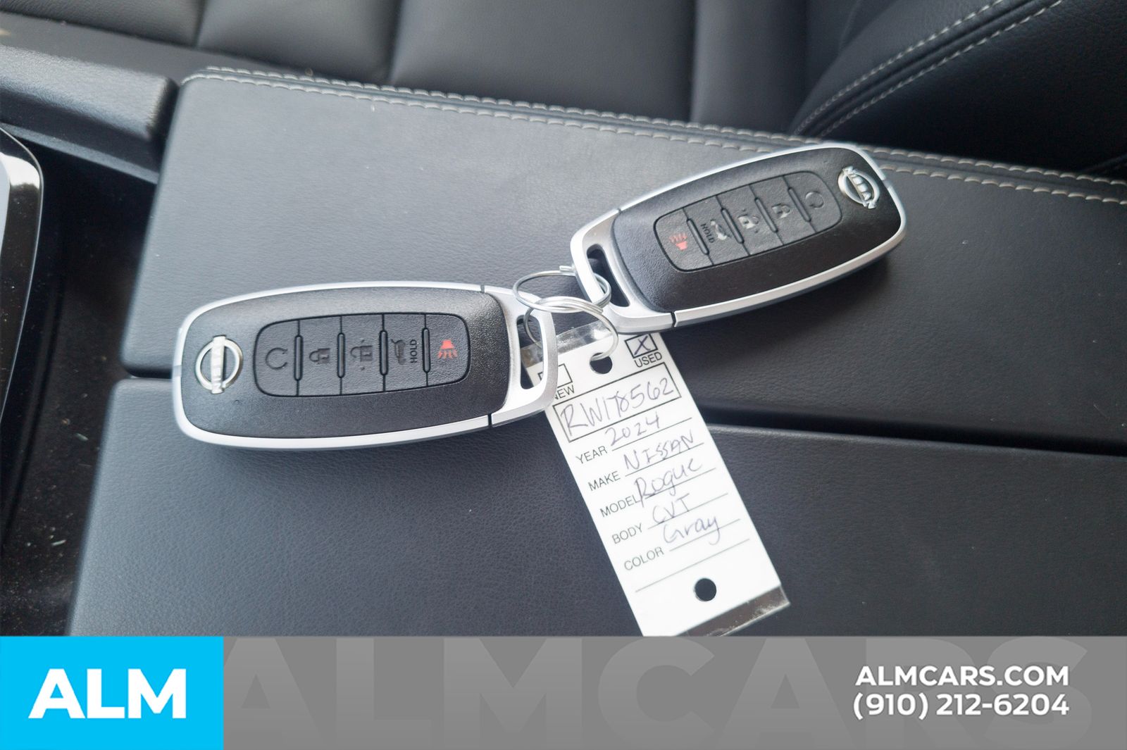 Used 2024 Gray Nissan SL image 17