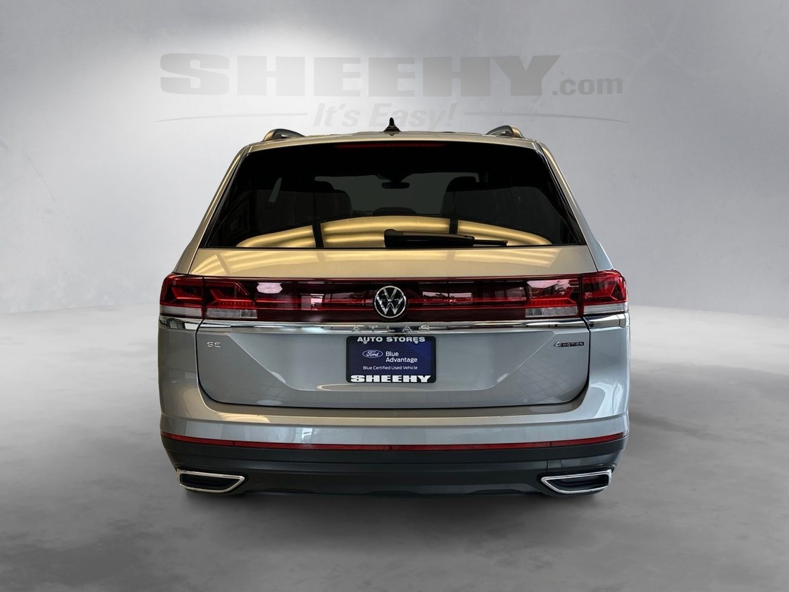Used 2024 Silver Volkswagen 2.0T SE image 13