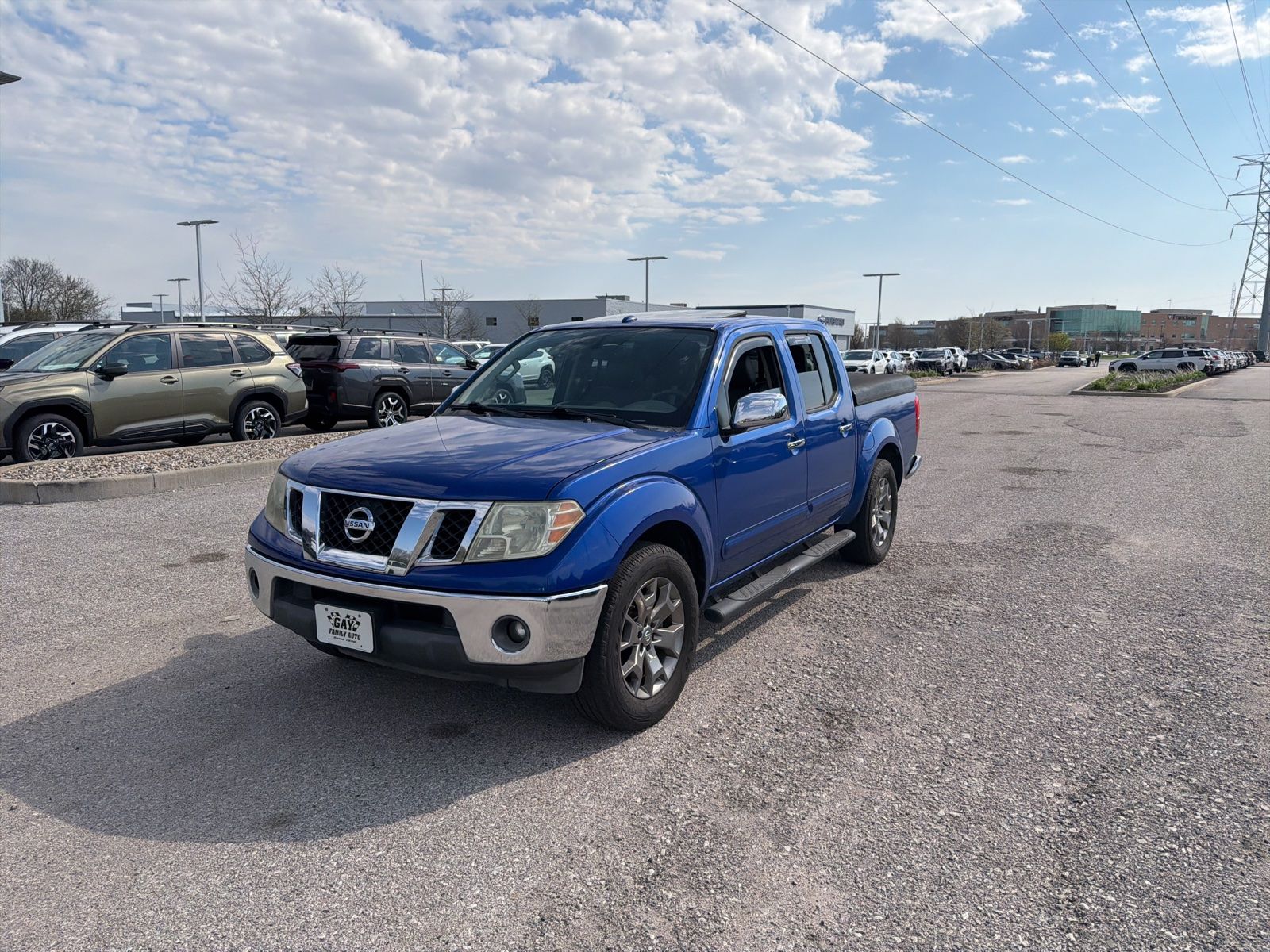 Blue Metallic 2015 Nissan Frontier SL Crew Cab Pickup Truck 4X2 5-Speed Automatic Overdrive