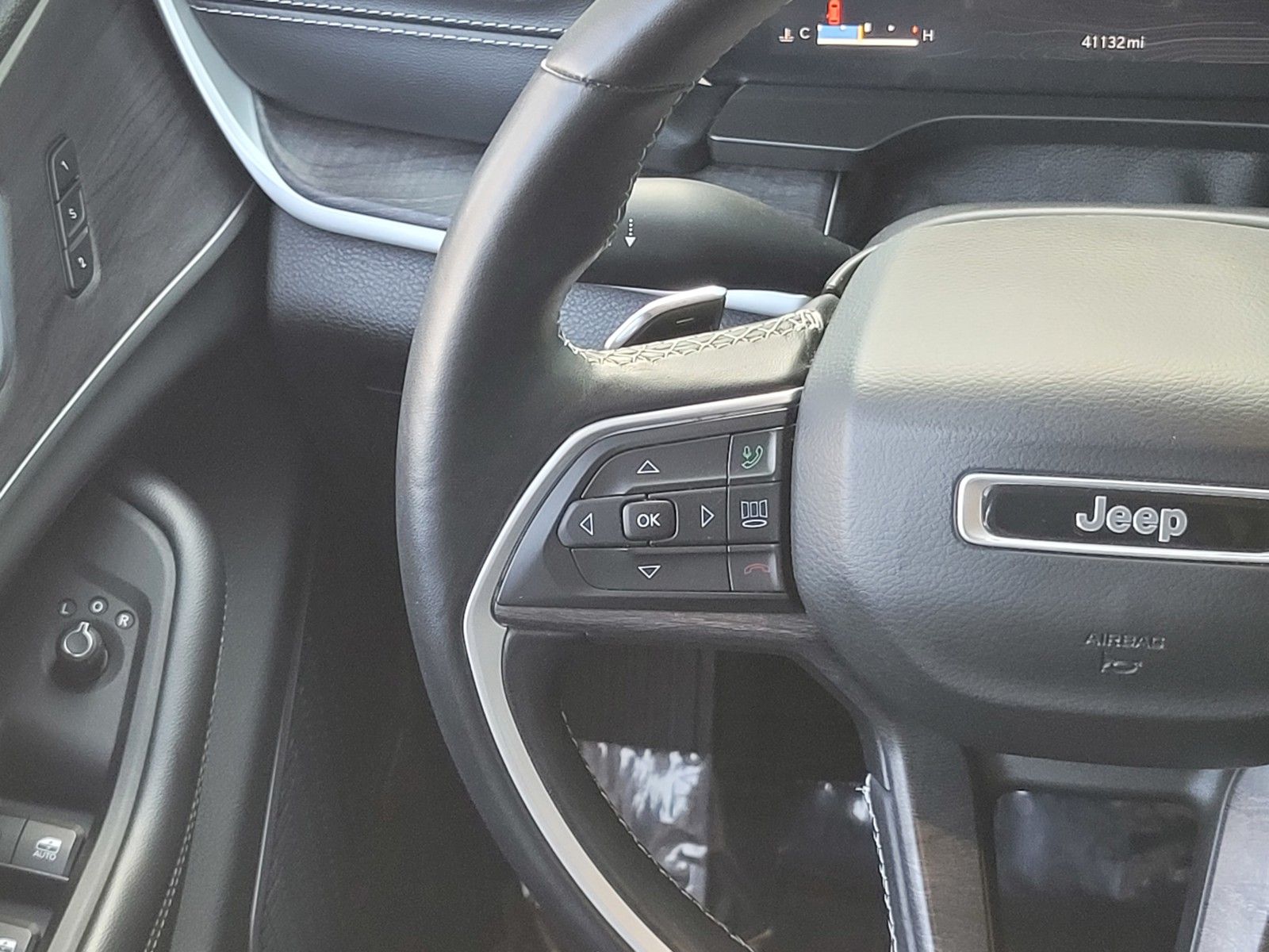 Used 2021 White Jeep Limited image 13