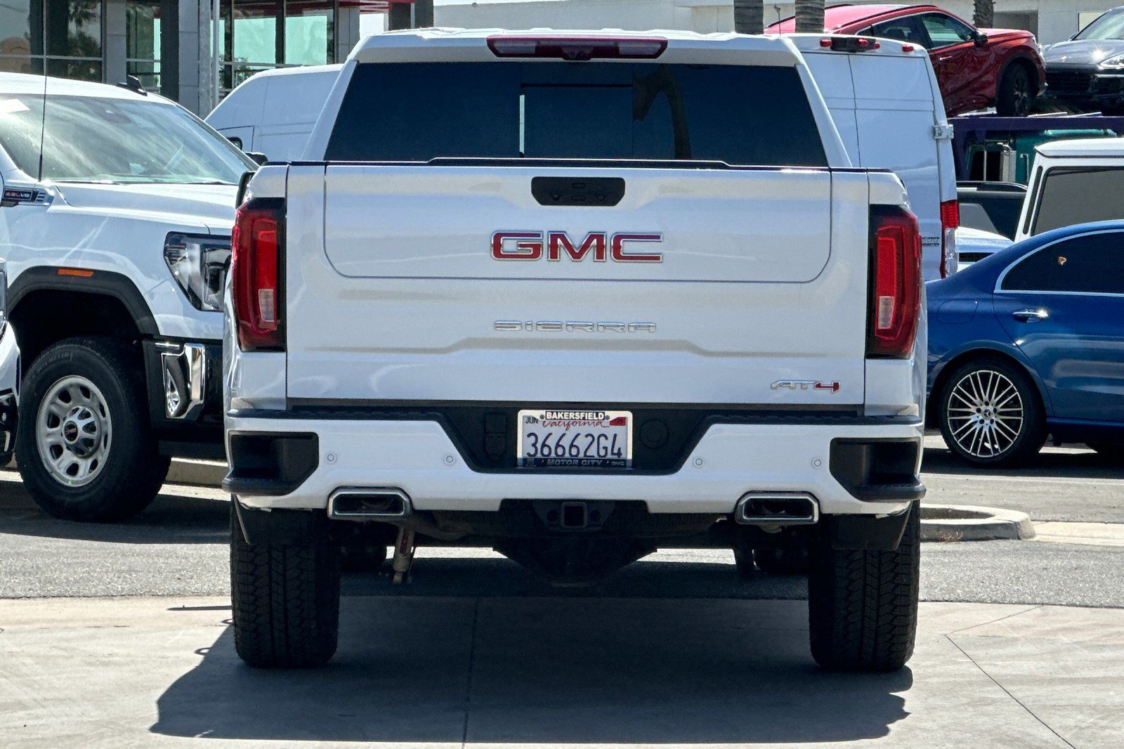 View vehicle photo 5