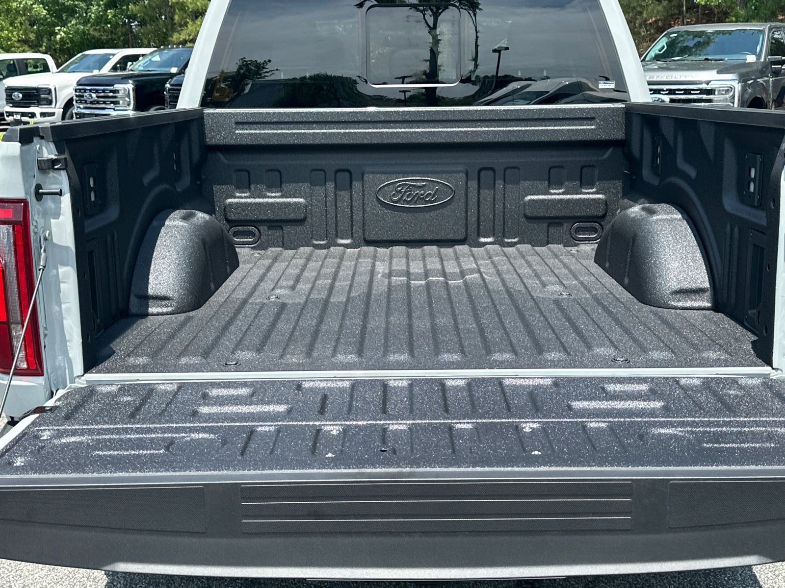 New 2026 Avalanche Ford Lariat® image 20