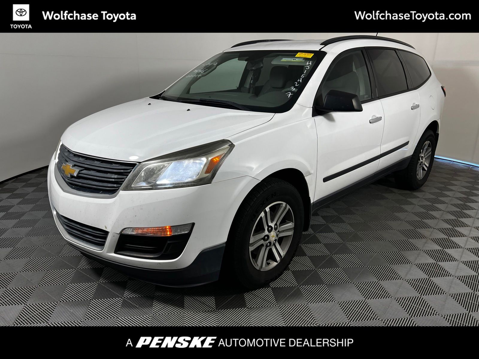 2017 Chevrolet Traverse LS -
                  Cordova, TN