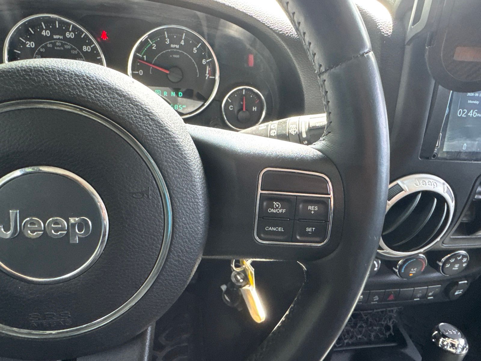 Used 2015 Tank Clearcoat Jeep Unlimited Sahara image 18