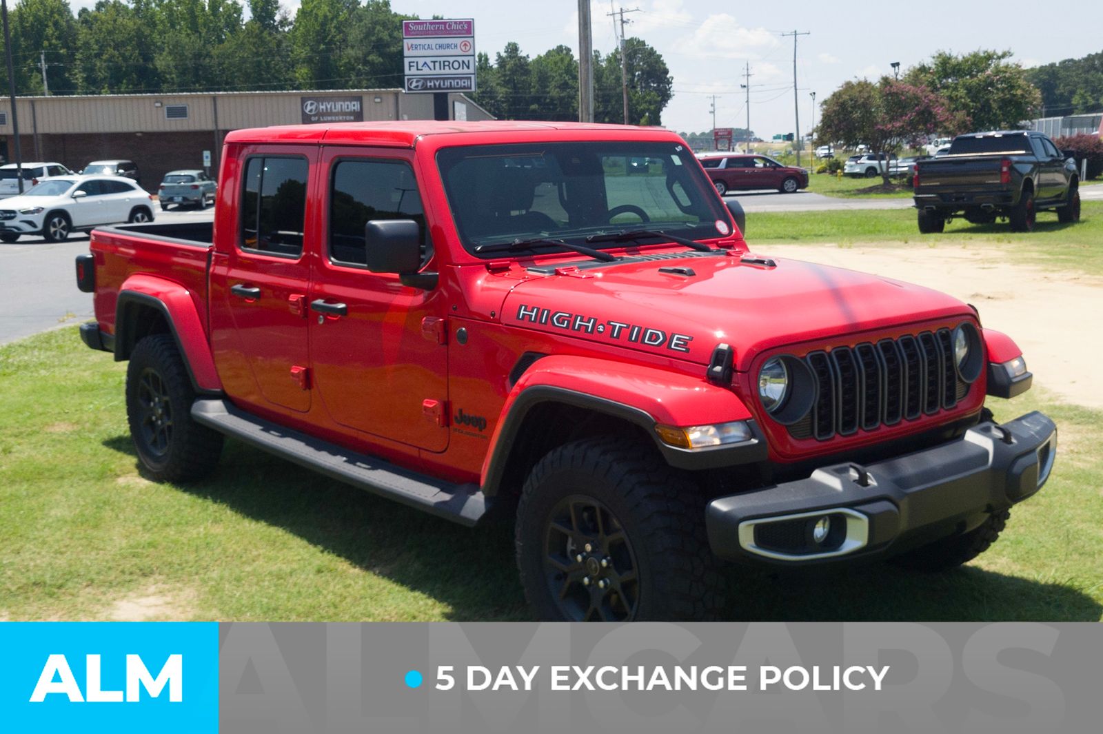 Used 2025 Red Clearcoat Jeep High Tide image 3