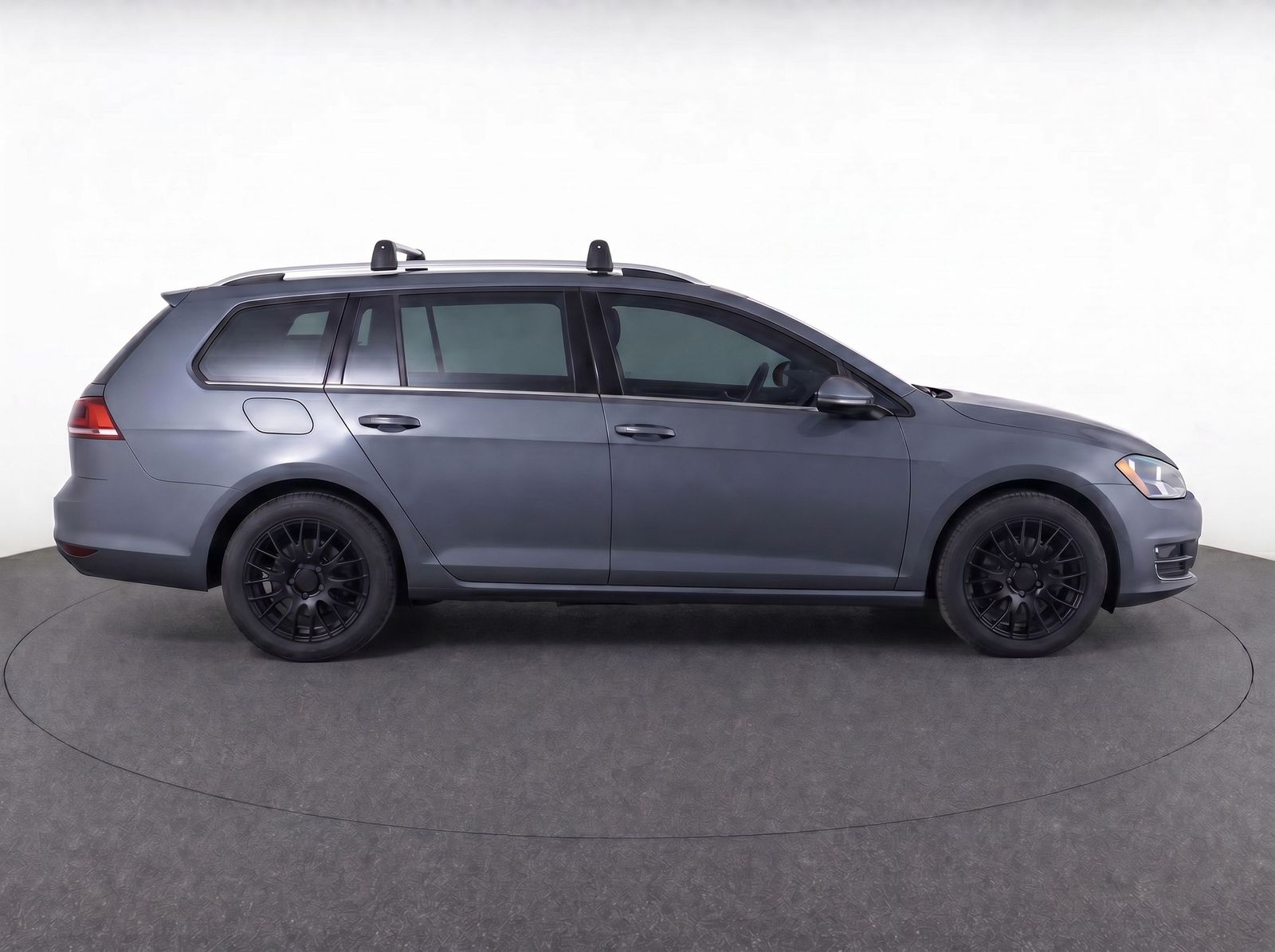 used 2015 Volkswagen Golf SportWagen car, priced at $13,750