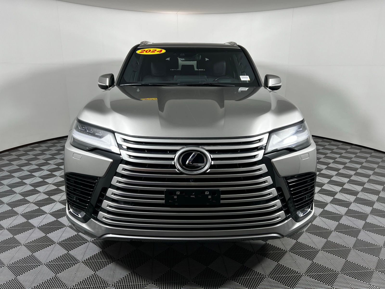 Thumbnail: 2024 Lexus LX - 2