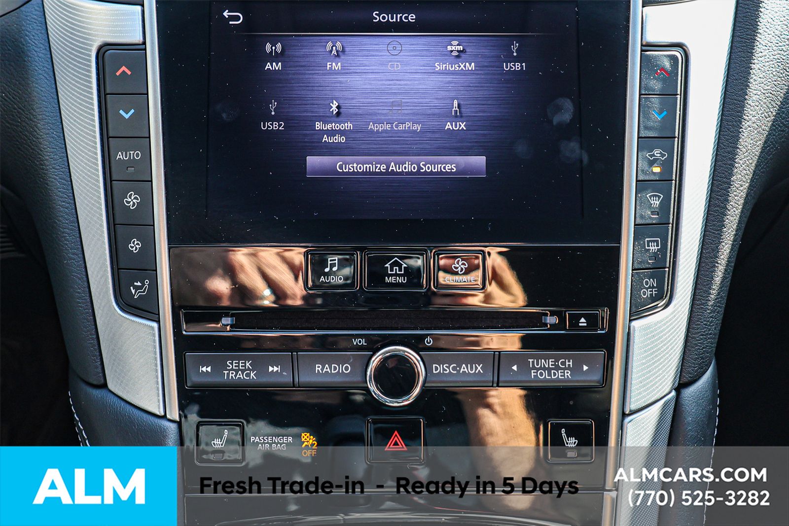Used 2024 Black INFINITI LUXE image 29