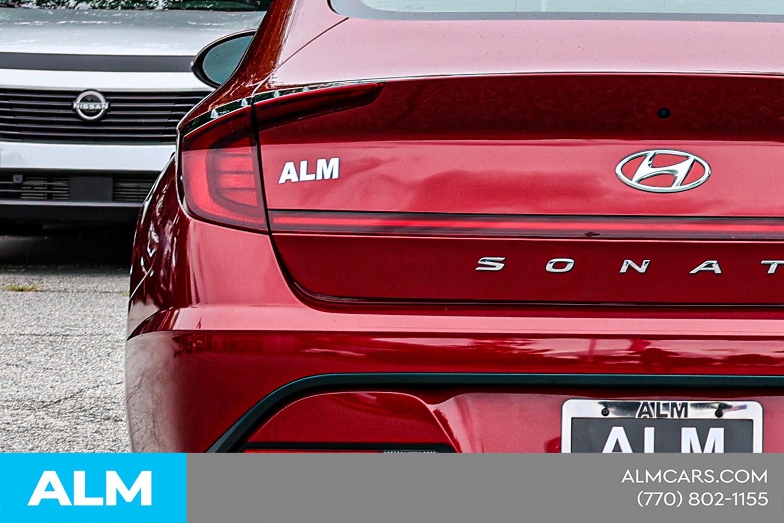 Used 2023 Red Hyundai SE image 14