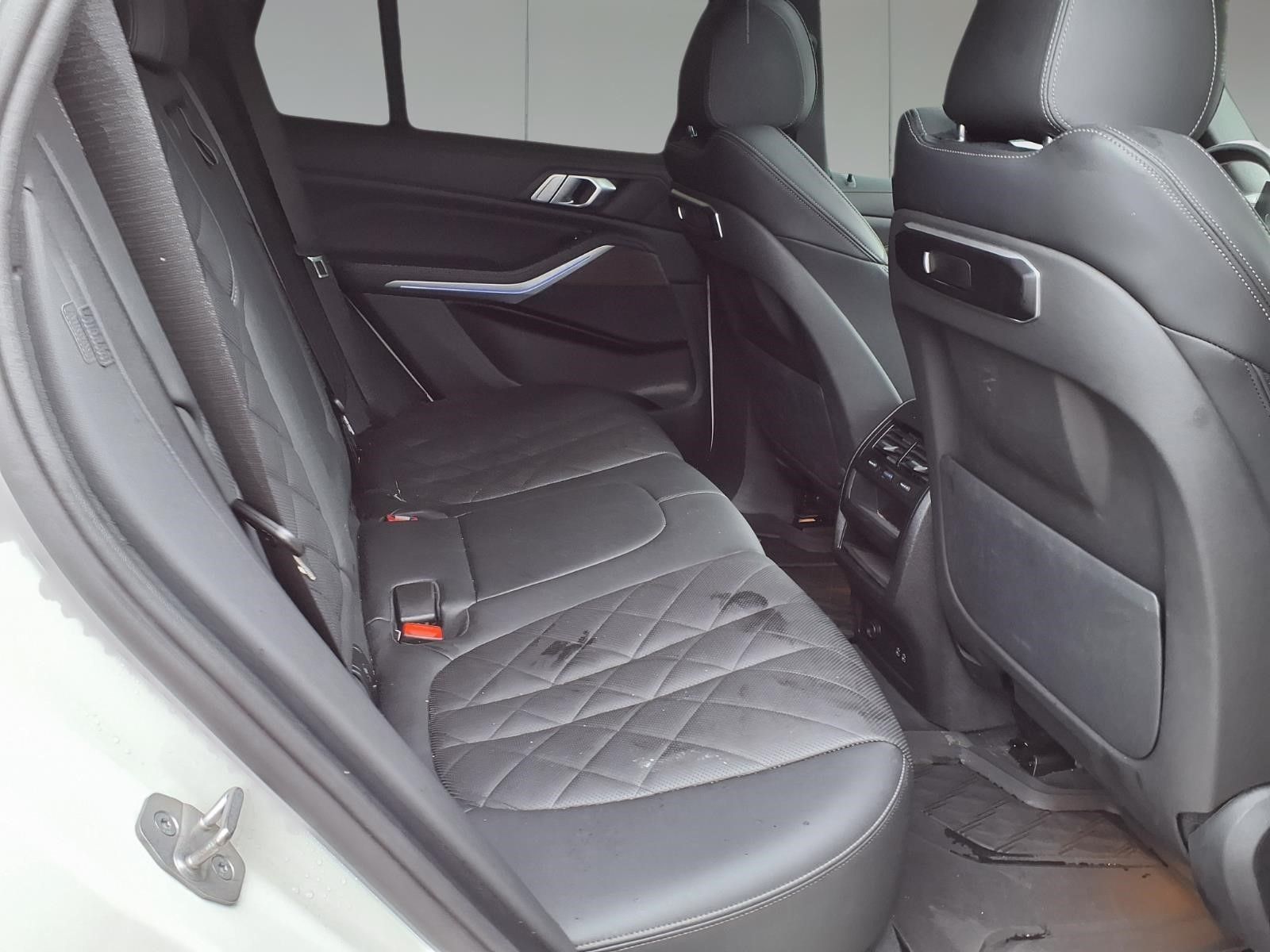 2025 BMW X5 sDrive40i White at DeMontrond Auto Country