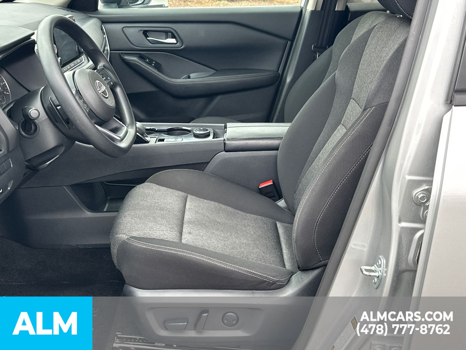 Used 2024 Silver Nissan SV image 10