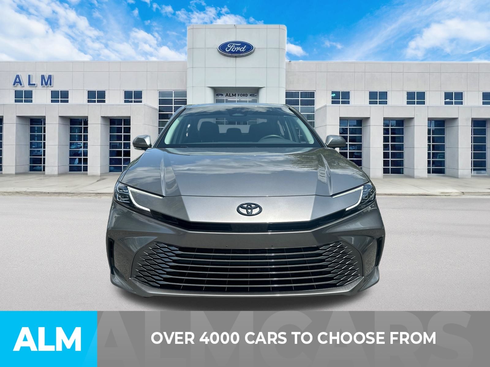 Used 2026  Toyota XLE image 2