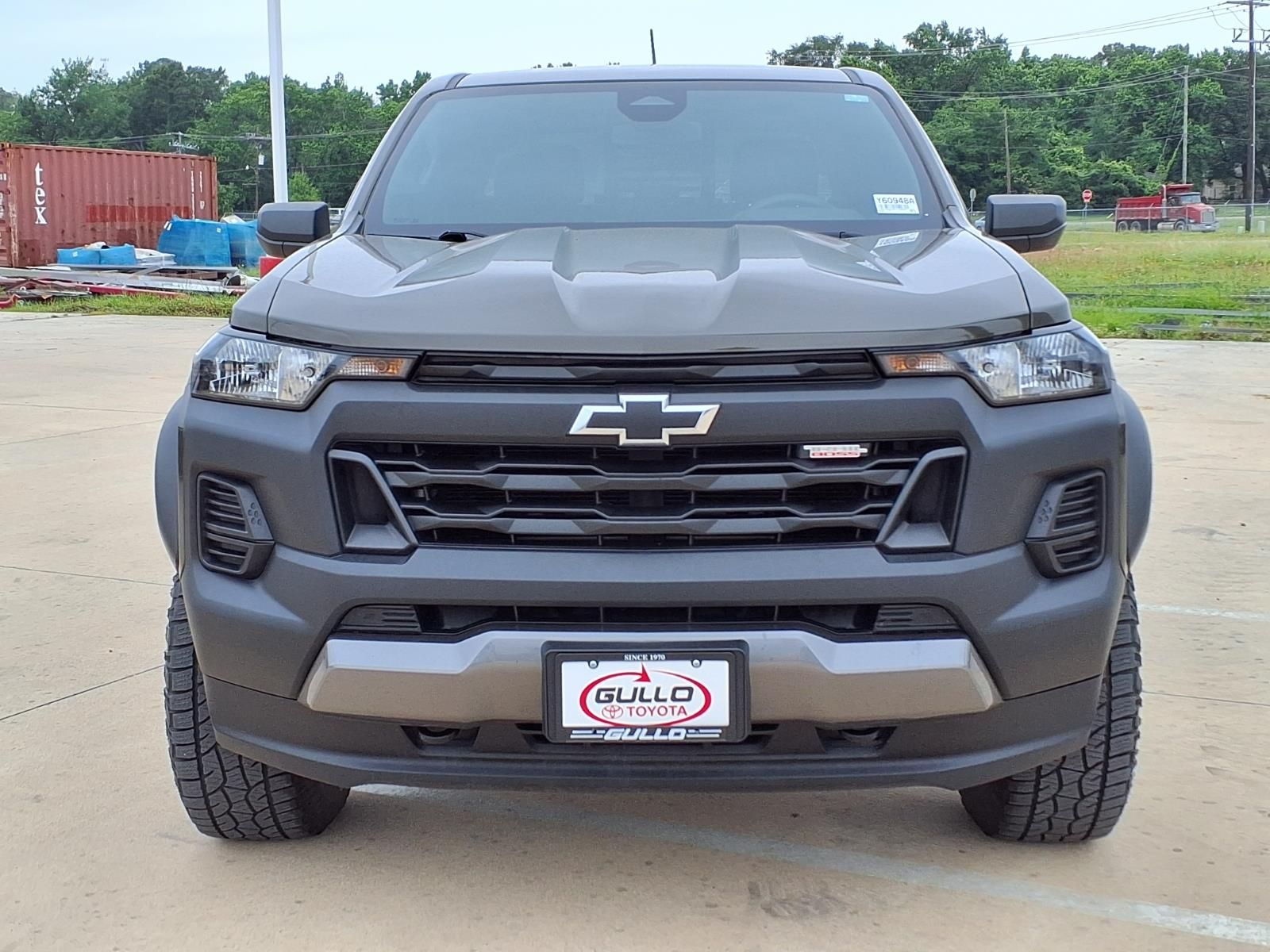 2024 Chevrolet Colorado Trail Boss - 3
