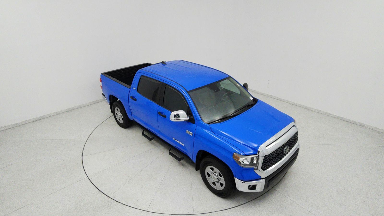 Used 2021 Blue Toyota SR5 image 13