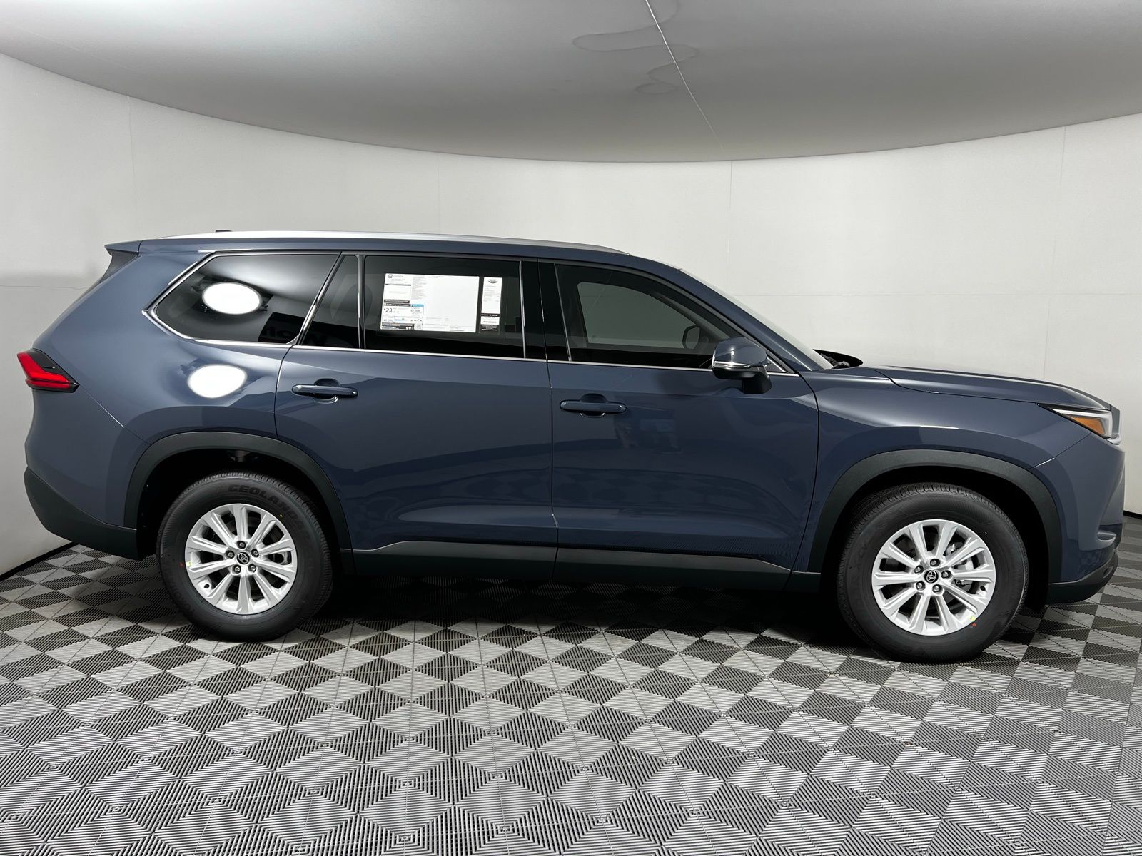 Thumbnail: 2026 Toyota Grand Highlander - 4