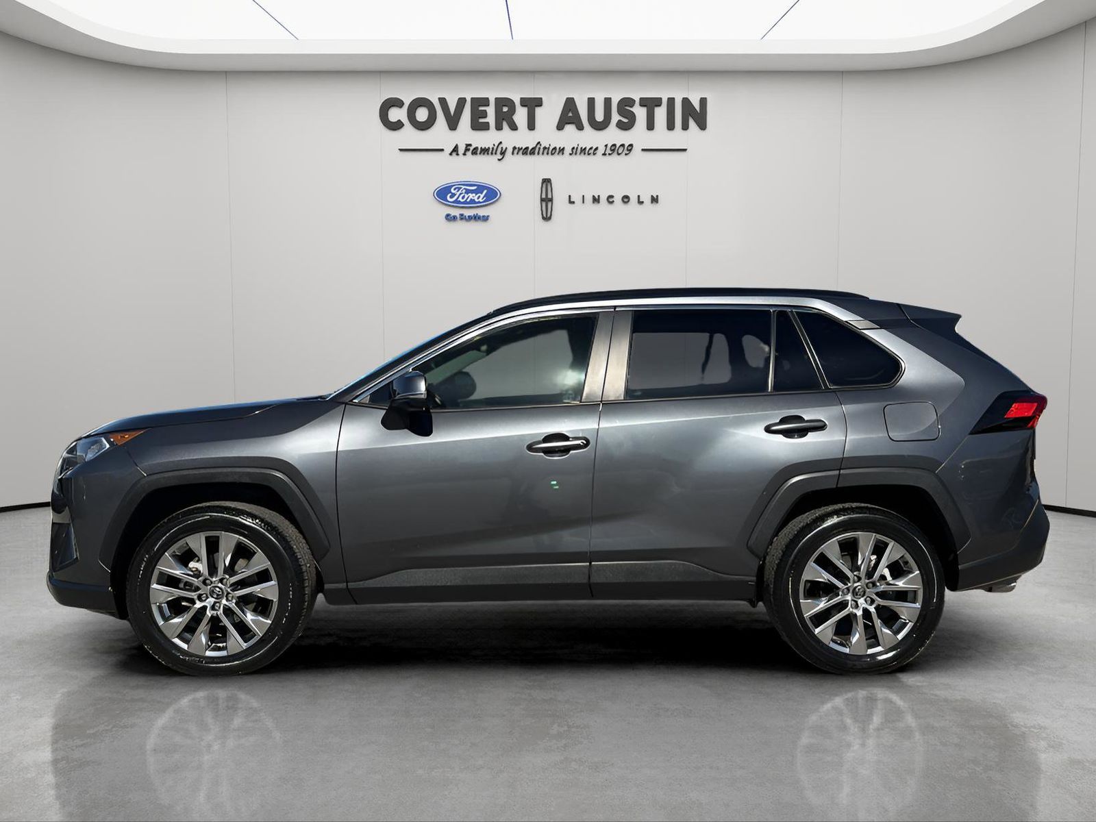 Used Car 2021 Toyota Rav4  Xle Premium For Sale Under $30,000 In Austin, Texas