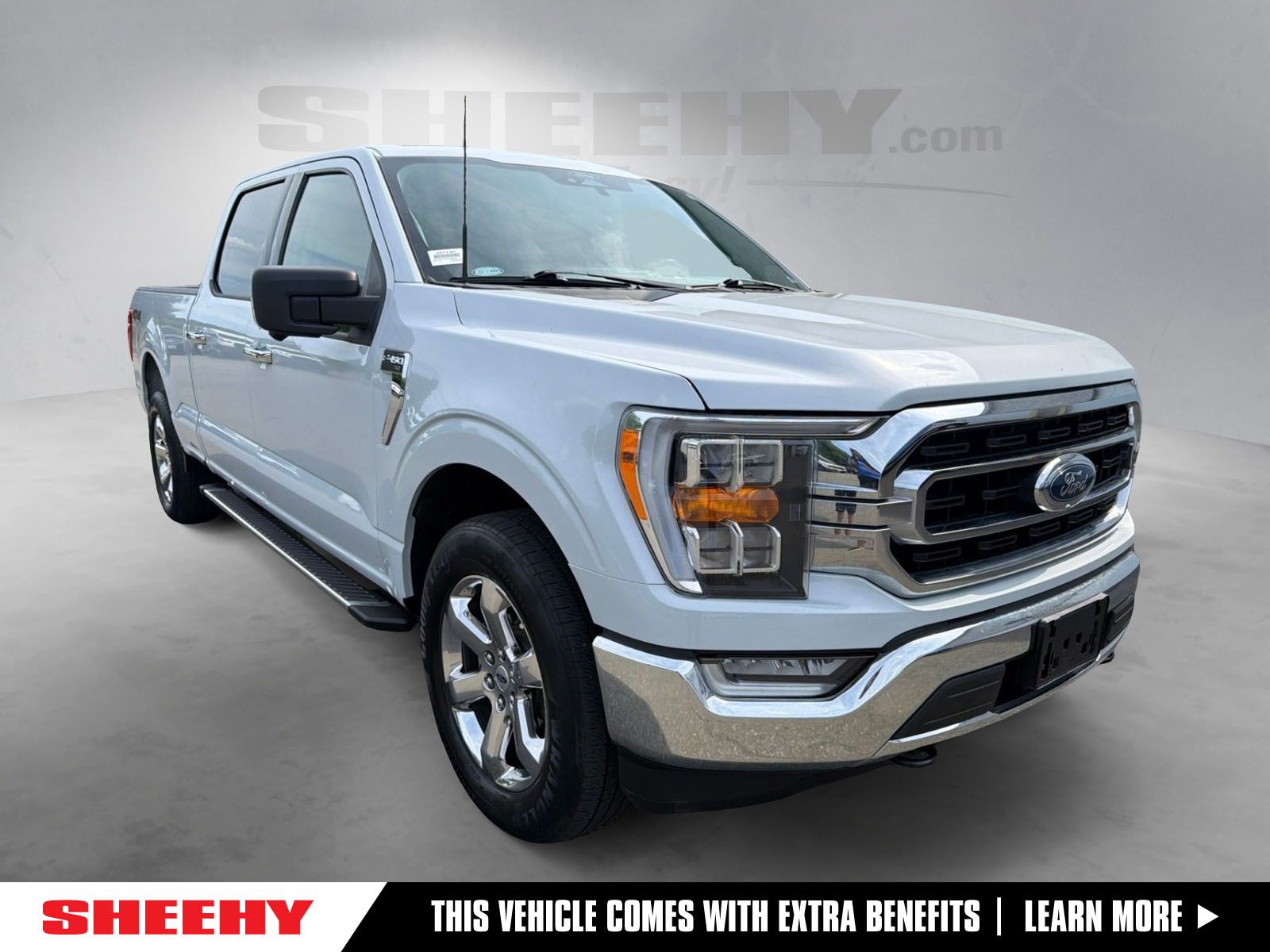 White Metallic 2022 Ford F-150 Pickup Truck Four-Wheel Drive Automatic