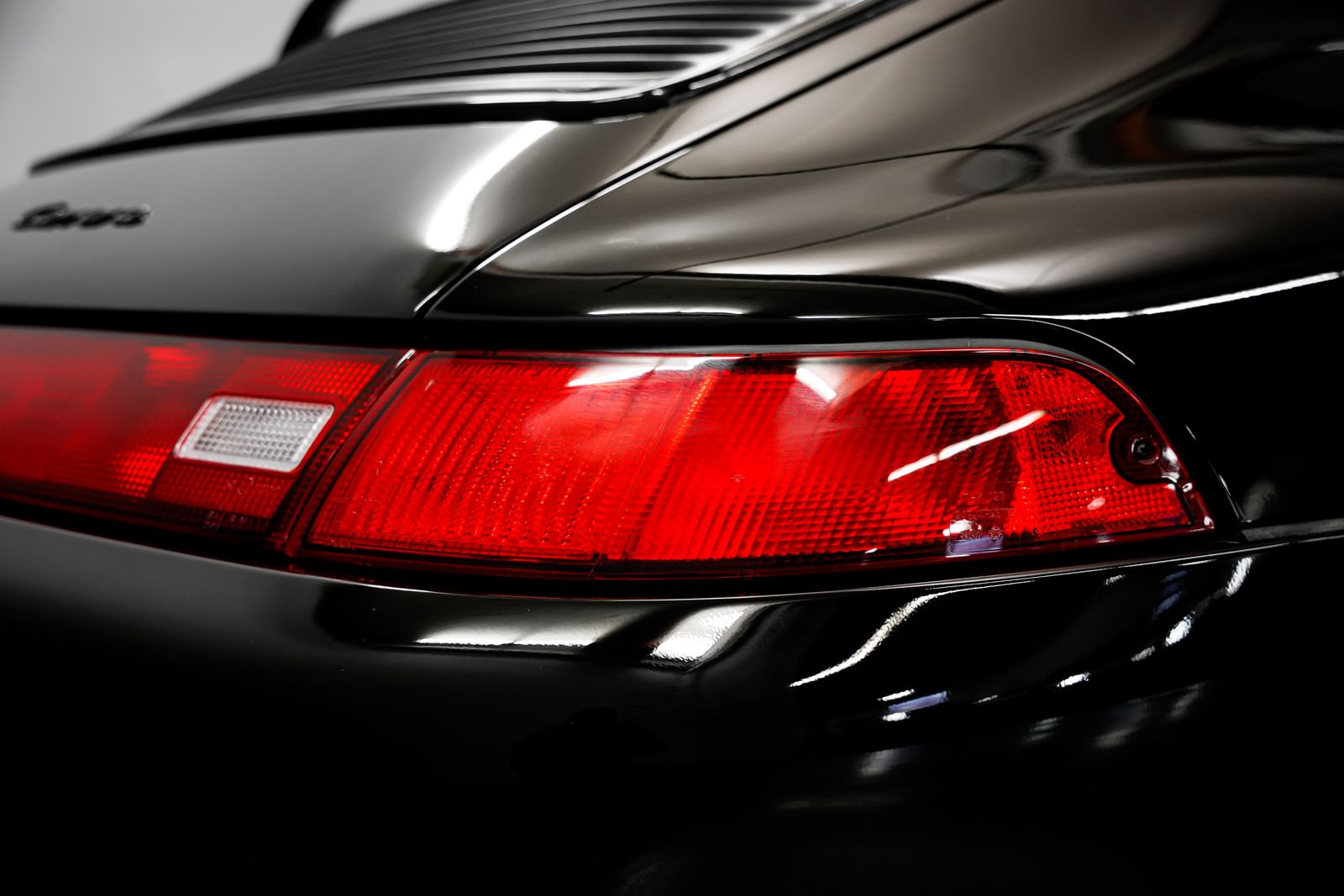 1995 Porsche 911 Carrera — photo 37