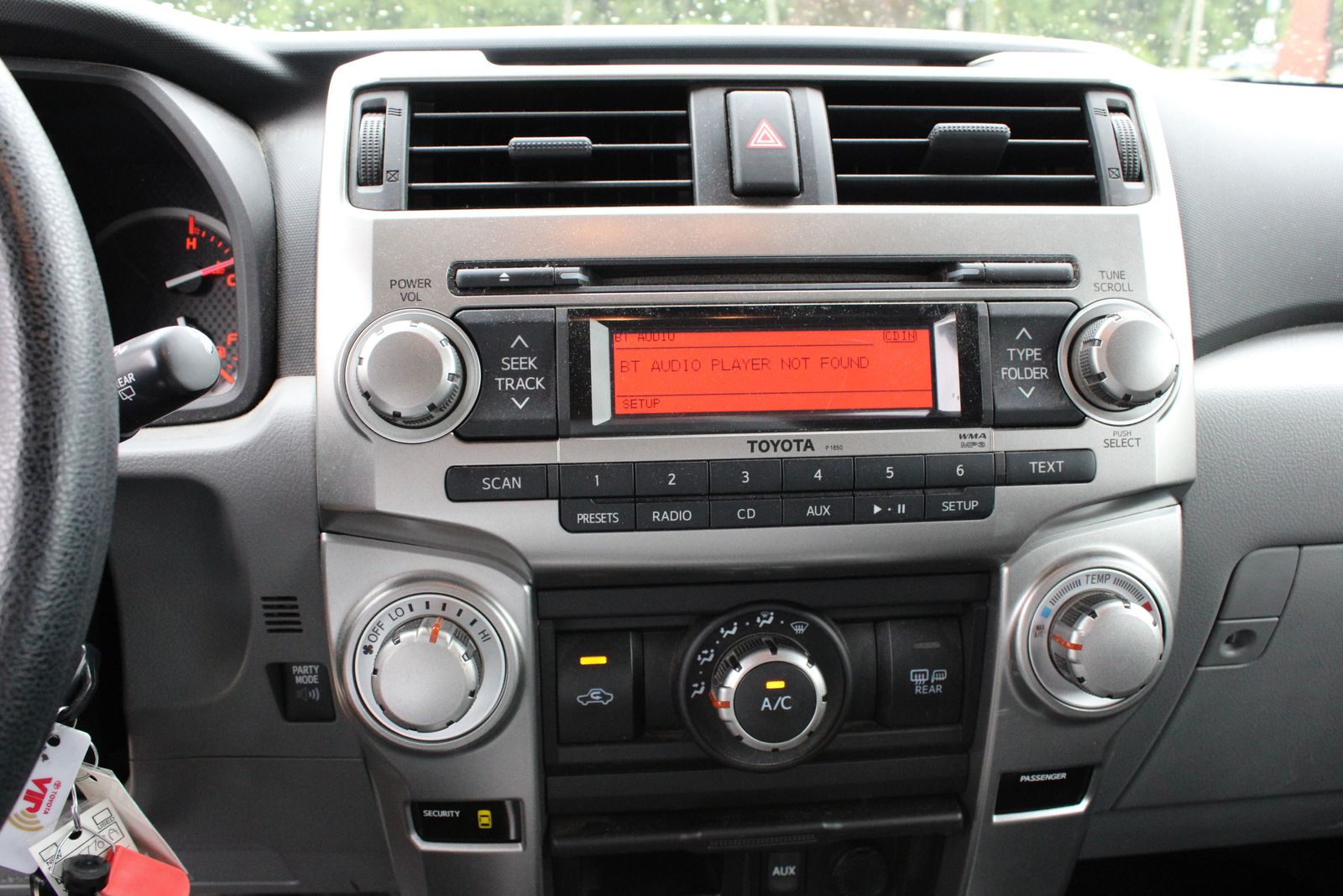 Used 2011 Red Toyota SR5 image 14
