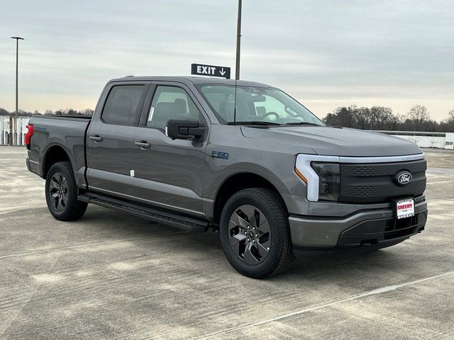 2025 Ford F-150 Lightning Flash