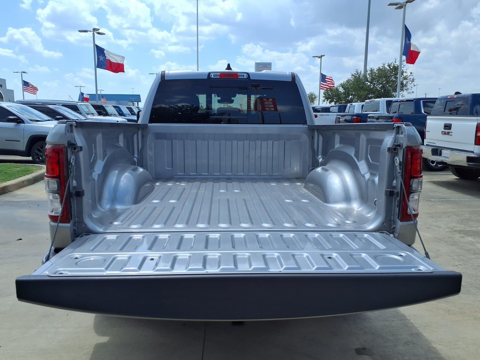 2023 Ram 1500 Big Horn/Lone Star Silver at EAG Ford Navasota
