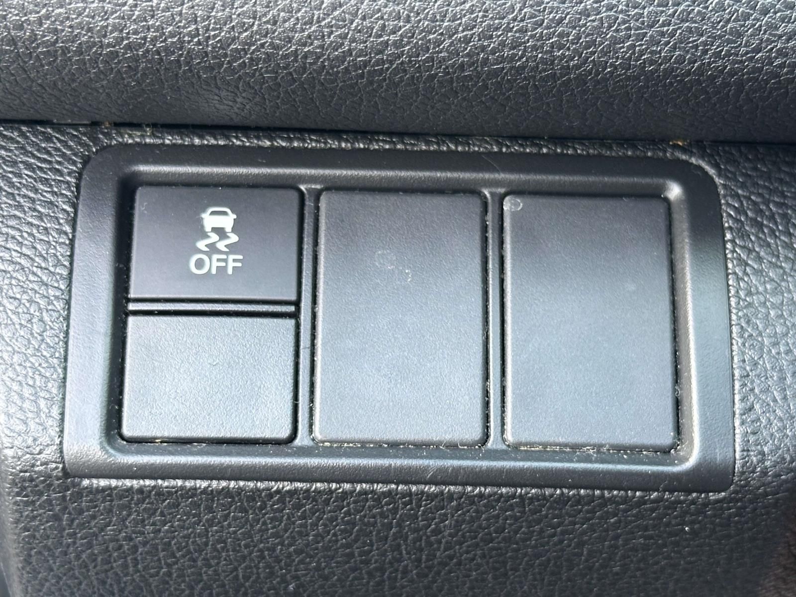 Used 2018  Honda EX image 22