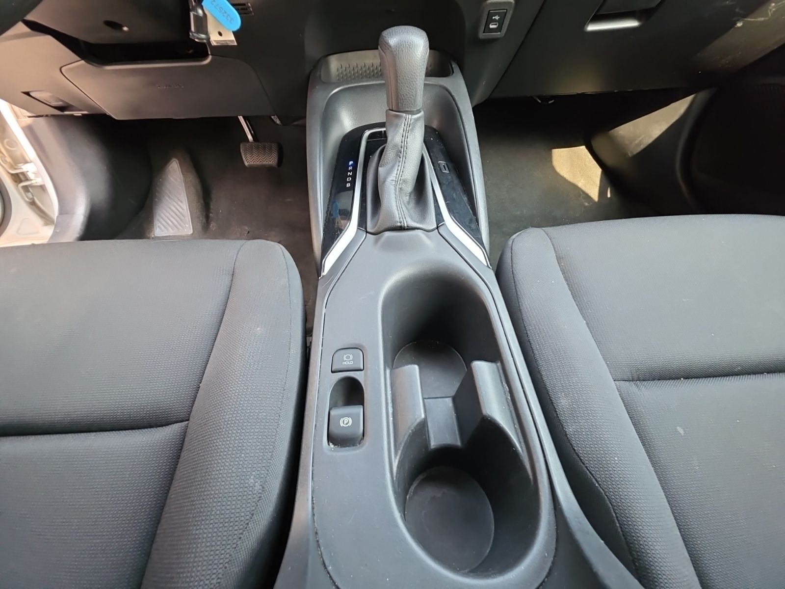 Used 2023 Silver Toyota LE image 21