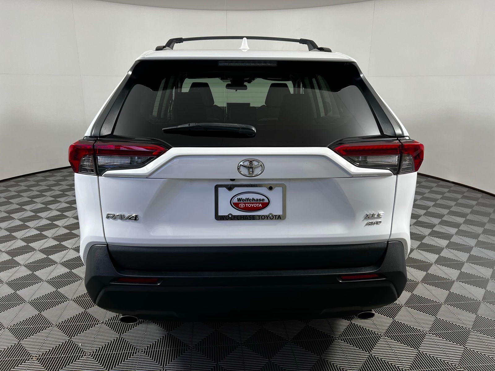 Thumbnail: 2022 Toyota RAV4 - 6