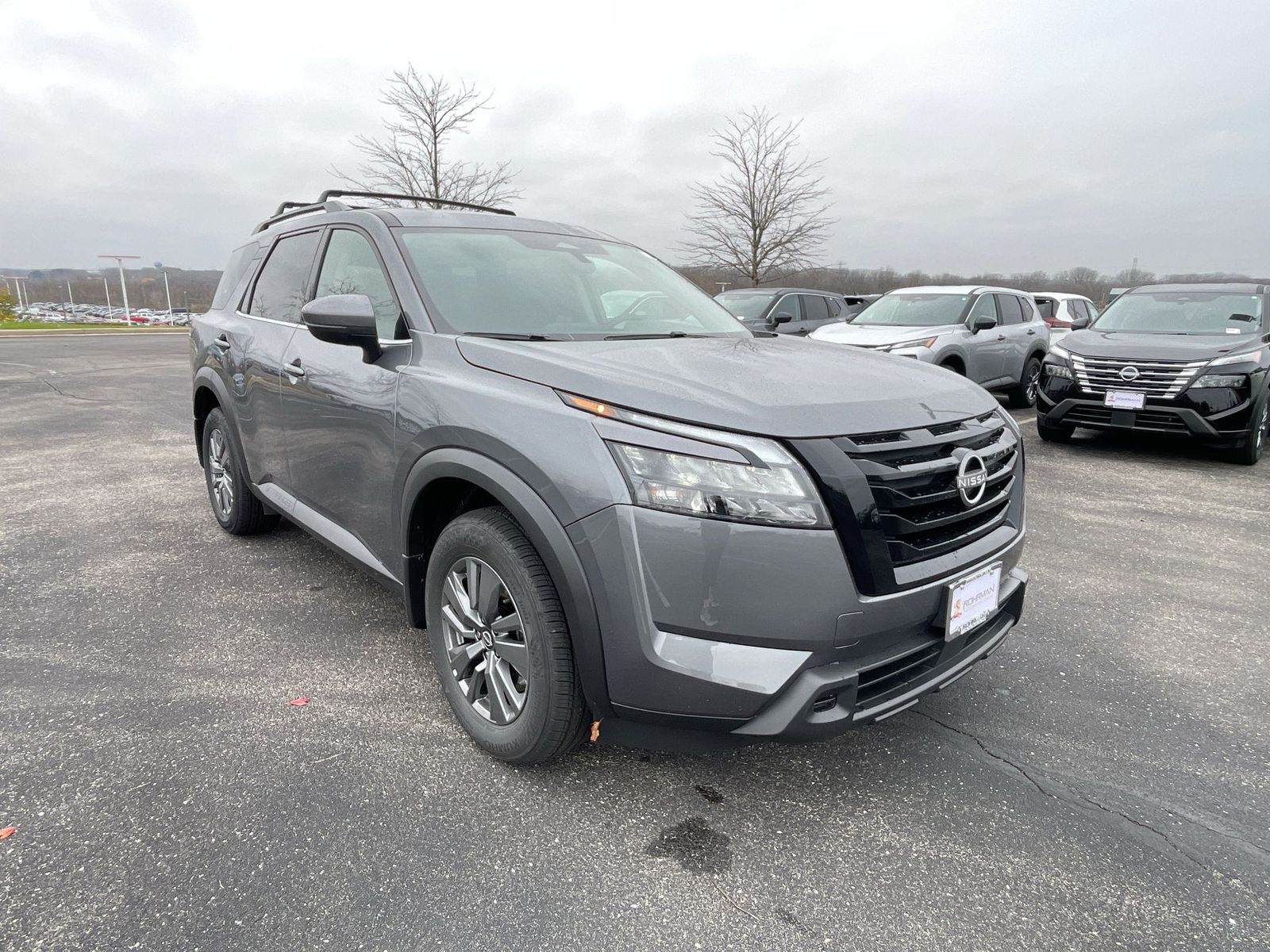 2024 Nissan Pathfinder SV 4