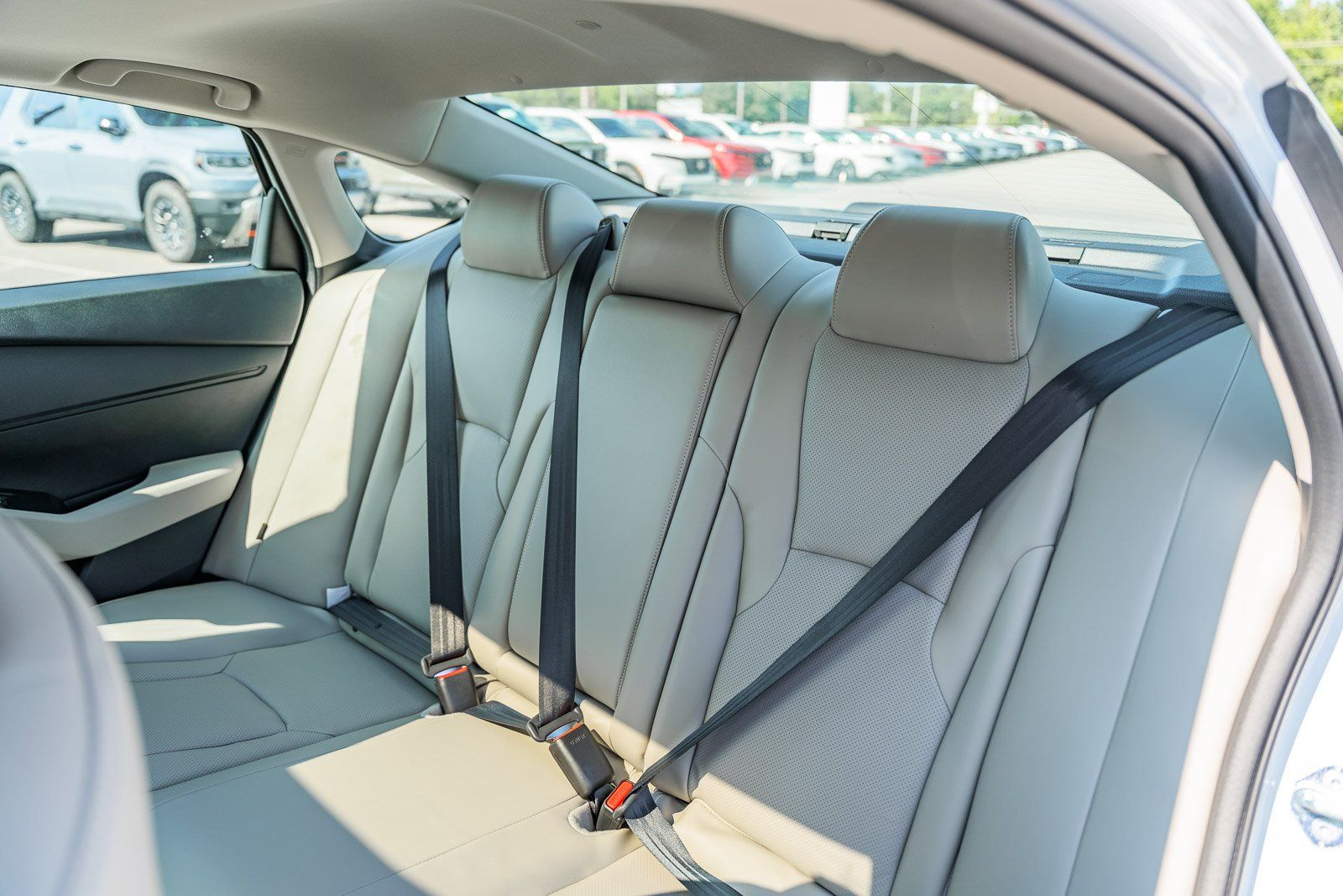 2025 Honda Accord Hybrid EX-L - Photo 14