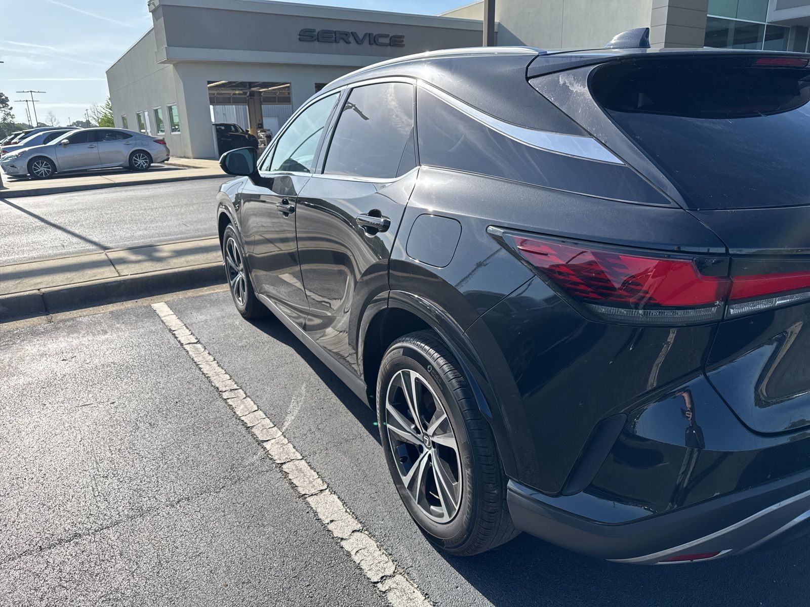 View vehicle photo 3