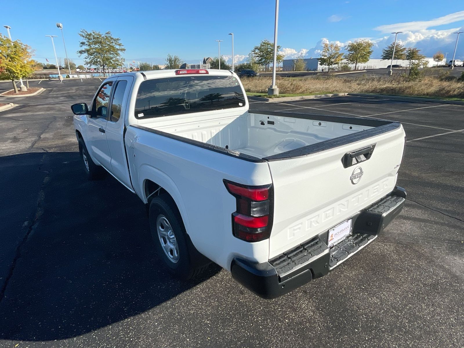 2025 Nissan Frontier S 32