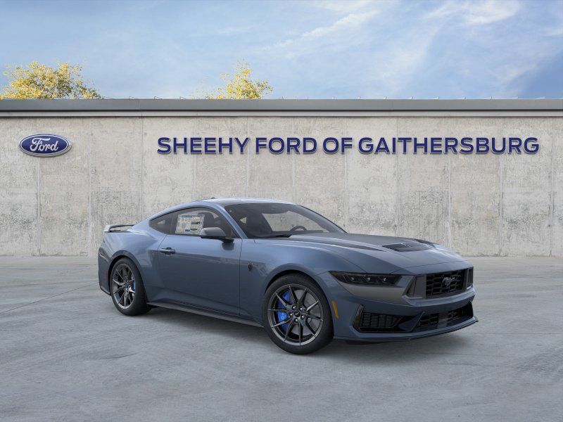 2026 Ford Mustang Dark Horse's photo