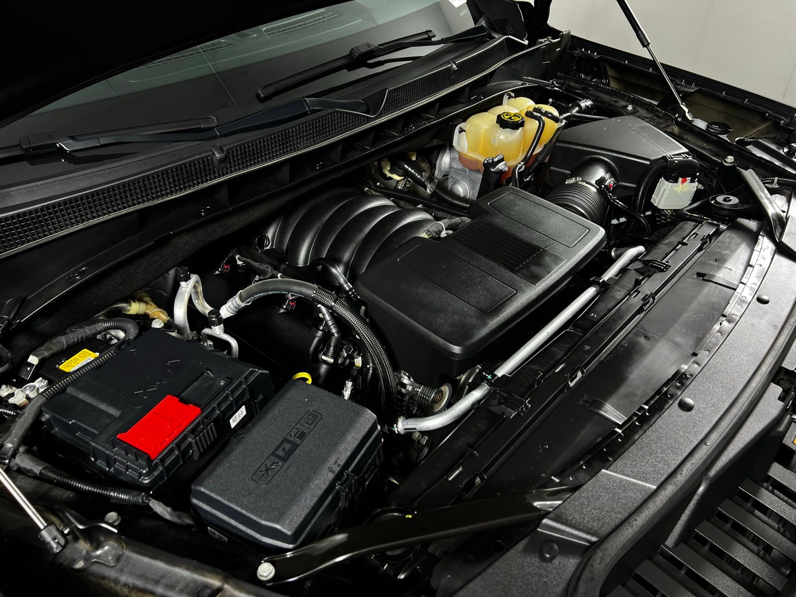 2022 GMC Yukon Denali 10