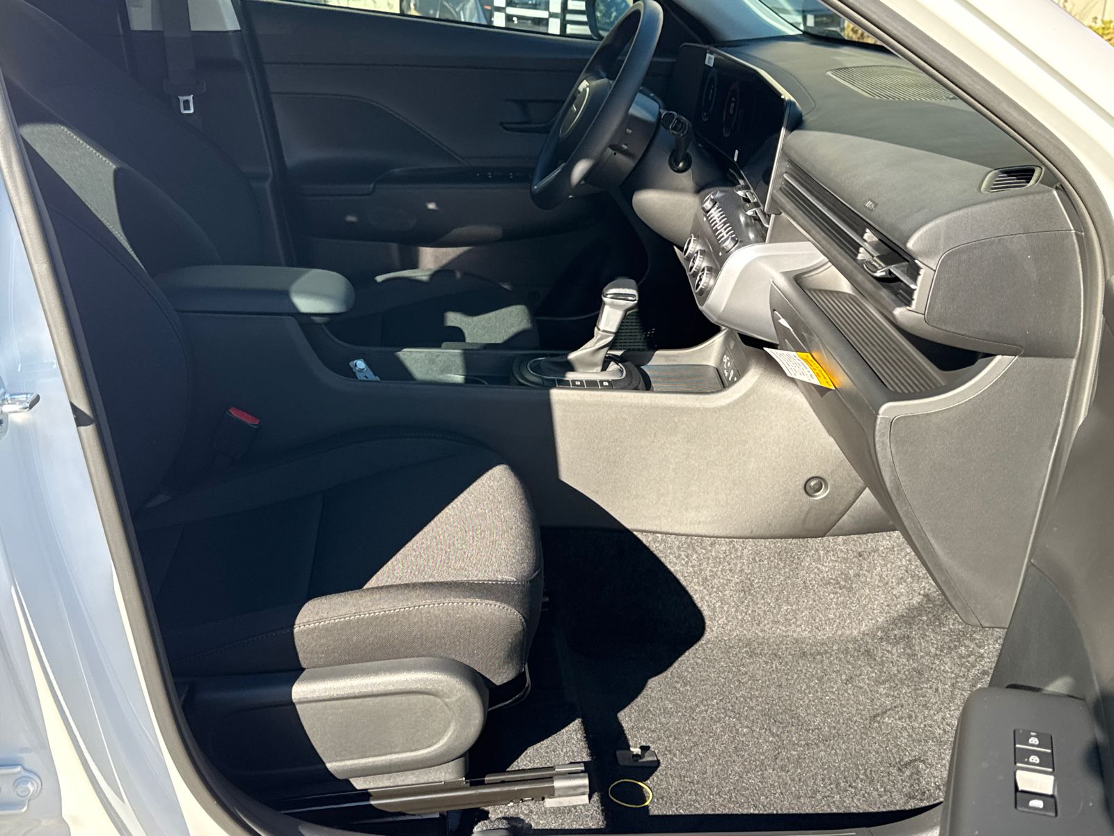 Used 2026 White Hyundai SE image 13